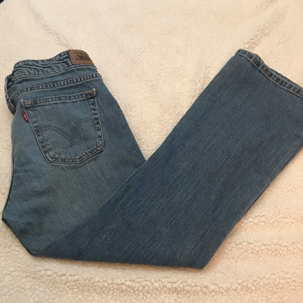 Levi’s Low Boot Cut 545 Jean. Excellent Condition